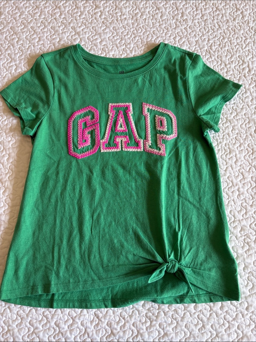 GAP Green Short-Sleeve Logo Tee with Pink-Trim Letters and Front Knot